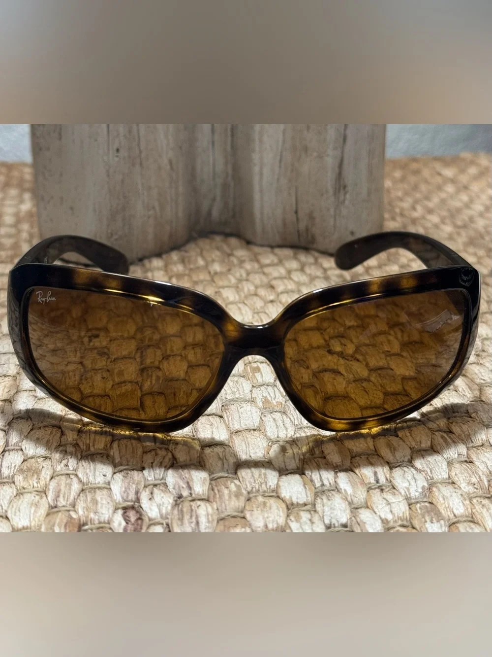 Women’s Ray Ban Sunglasses RB 4102/710/3N Made In Italy Tortoise